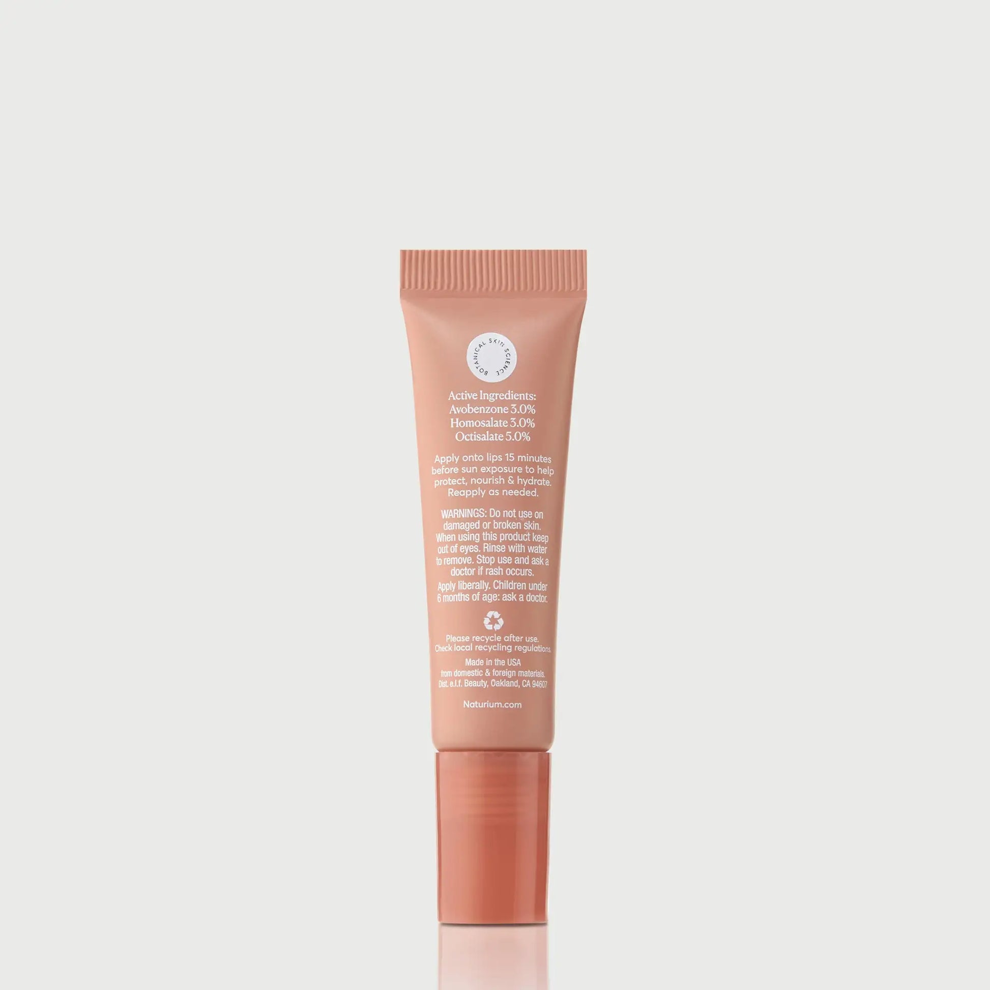 phyto-glow-lip-balm-spf-45-getaway-f5 NATR-10126_PhytoGlow_SPF_Getaway_primary_capon_back_bonebkgd_1.webp