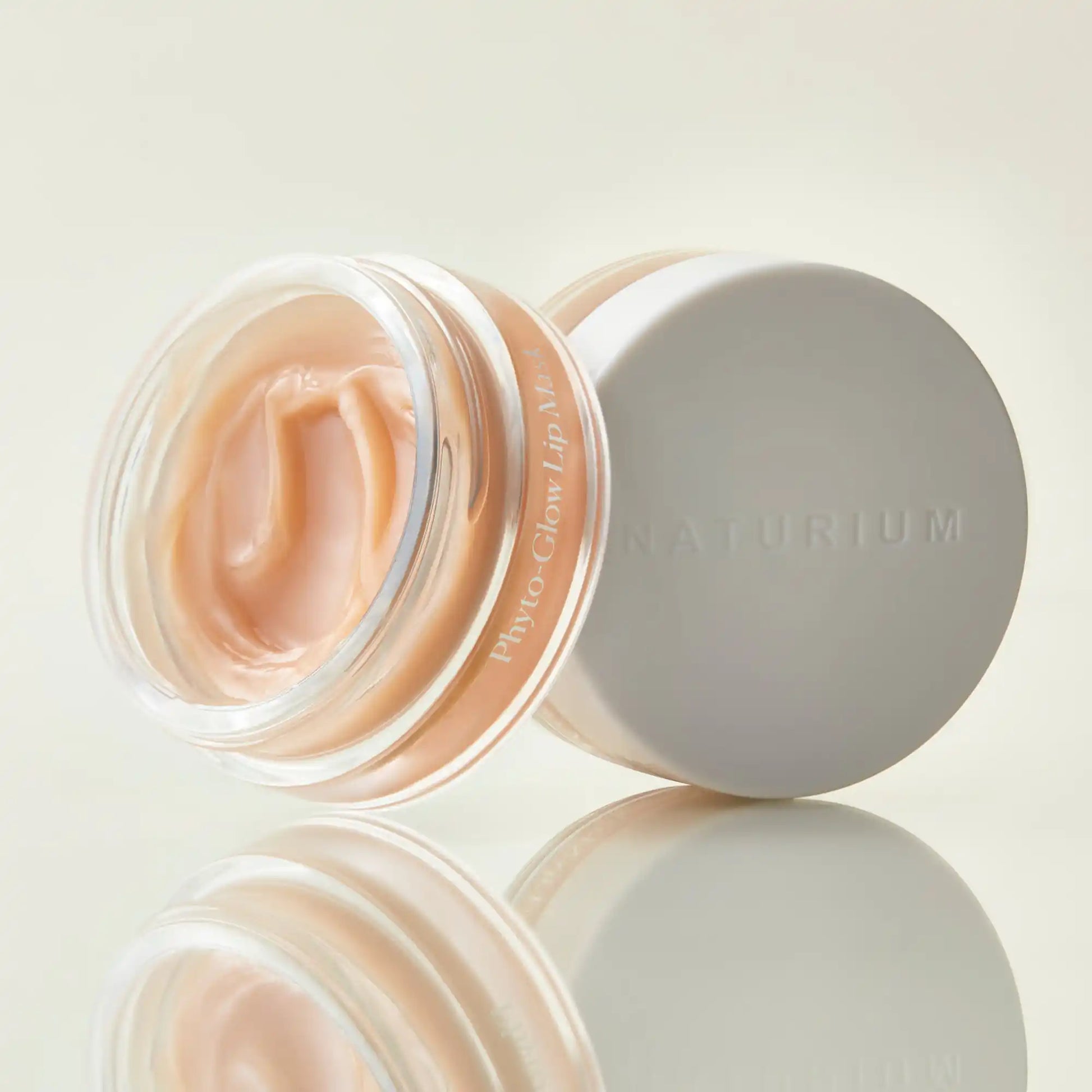 phyto-glow-lip-mask-w1 phyto-lipmask_0607-crop.webp